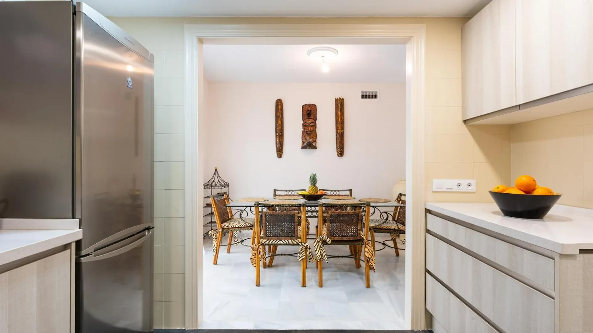 Apartment Aquamijas Retreat - Modern Comfort Near Aguamijas Water Park Fuengirola