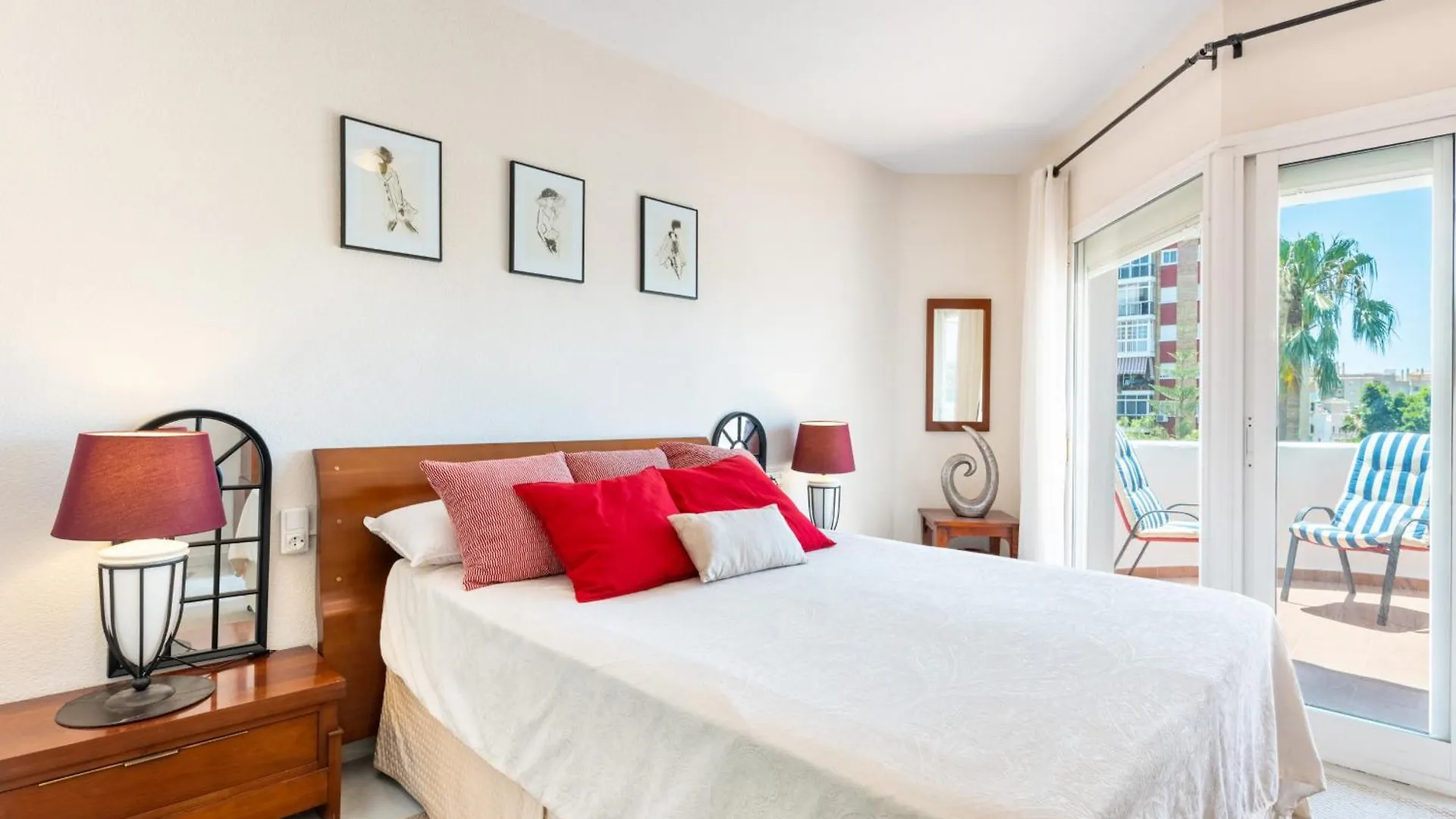 Aquamijas Retreat - Modern Comfort Near Aguamijas Water Park Fuengirola 0*,  Spain
